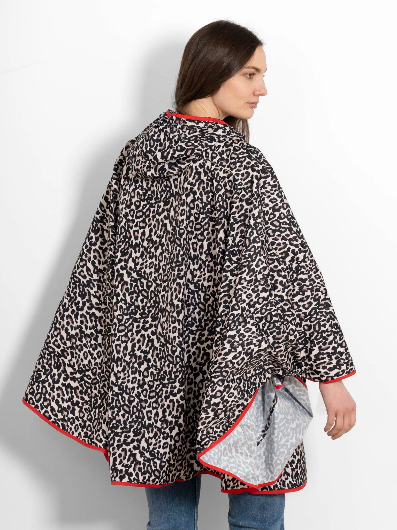 Aspen Rain Poncho - Cream/Red, Leopard