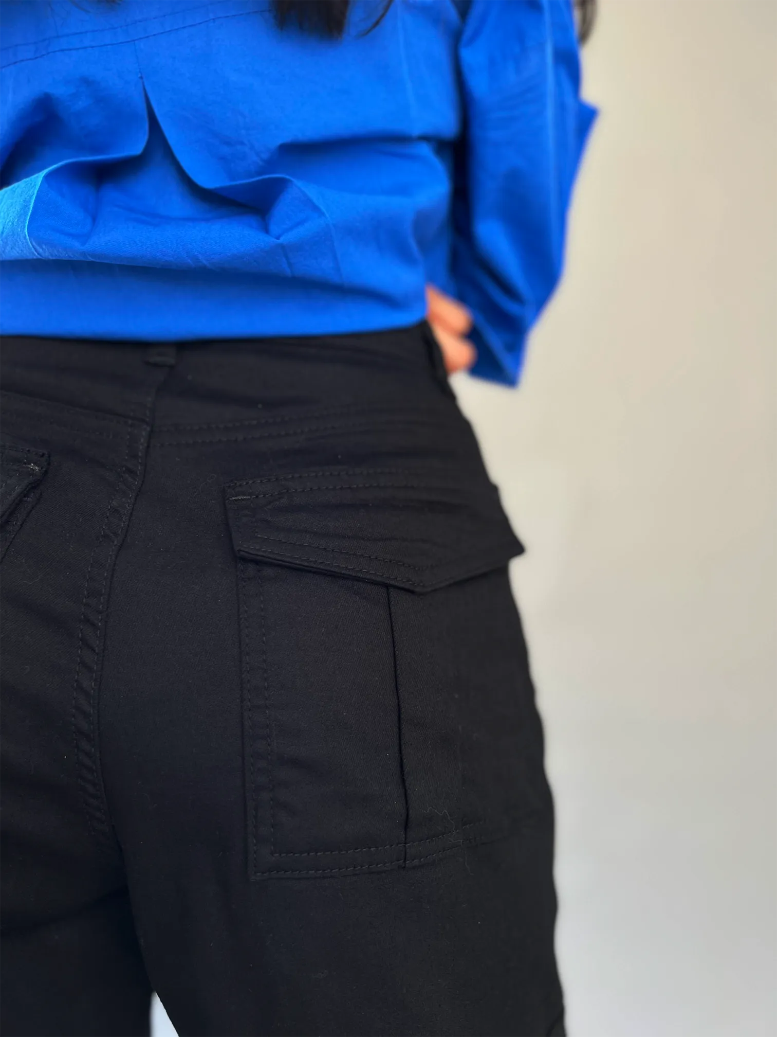 Cargo Straight Black